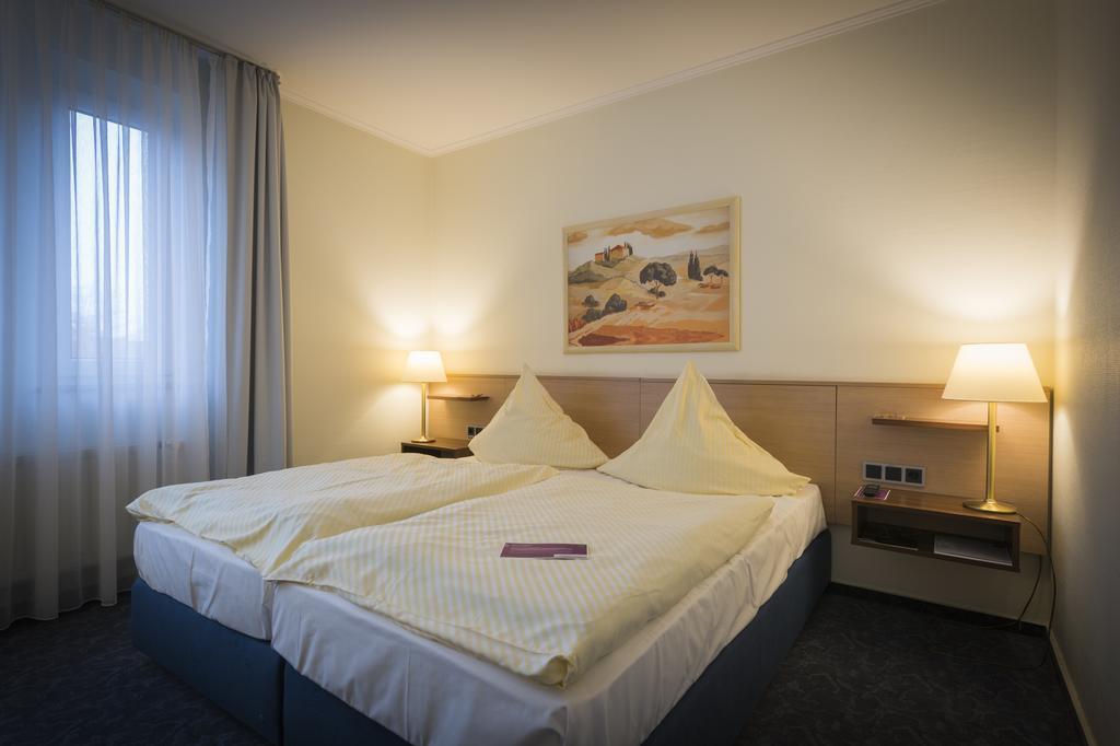 Hotel Luecke رين المظهر الخارجي الصورة