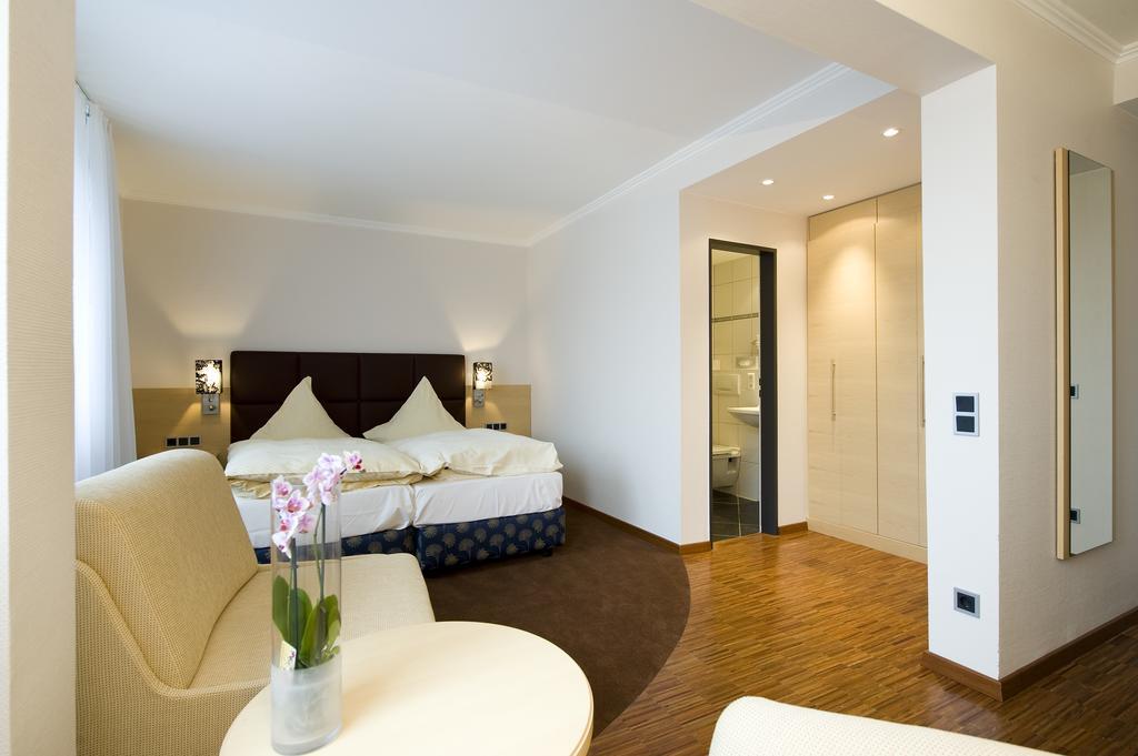 Hotel Luecke رين المظهر الخارجي الصورة